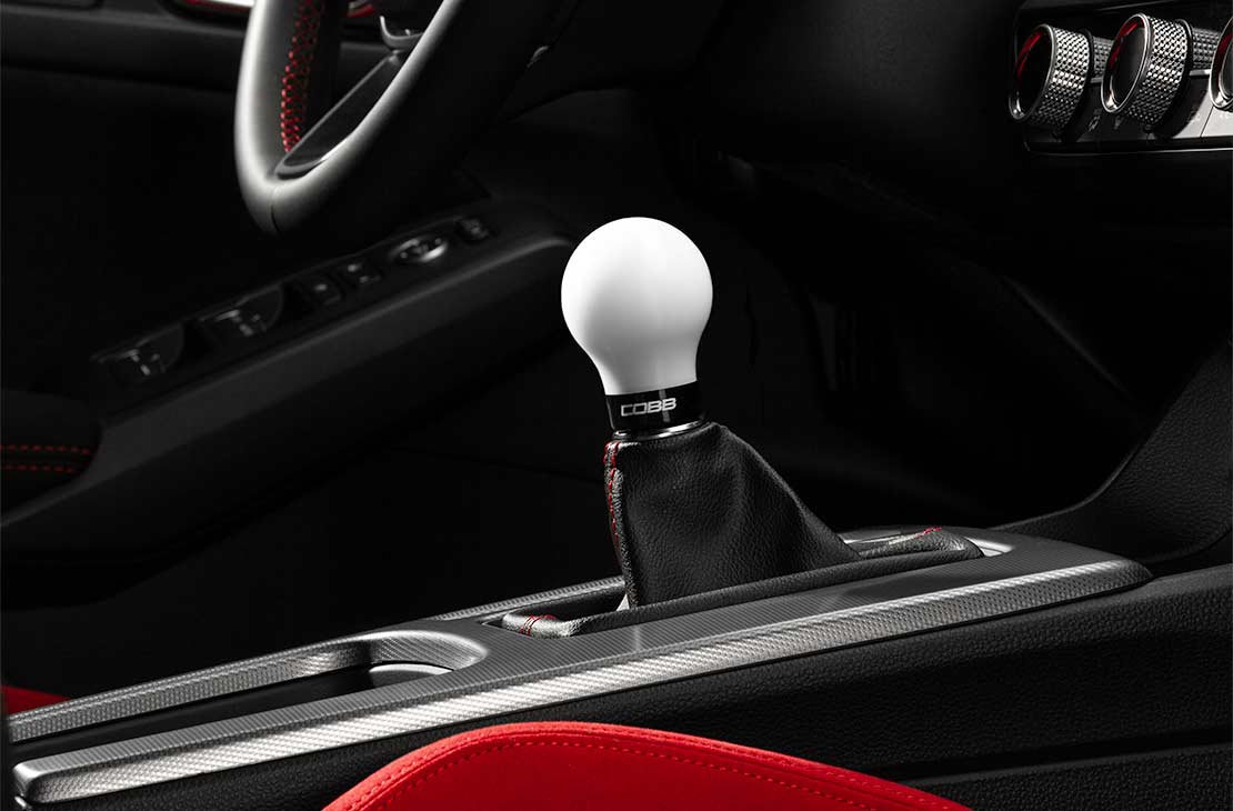 Honda Short Weighted COBB Knob Civic Type R (FL5) / Civic Si (FE1) / Acura Integra Type S (DE5)